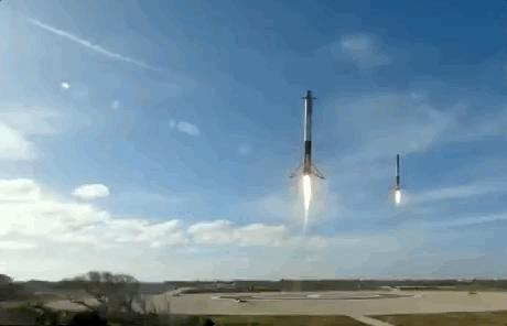 Falcon Heavy موشکی سنگین و بزرگ با قابلیت استفاده مجدد است